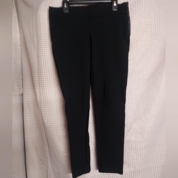 Ann Taylor Pants - Womens Petite Black stretch dress pants by Ann Taylor sz.2P